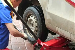 乌苏附近拖车24小时服务热线电话