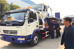 乌苏汽车道路救援拖车价格